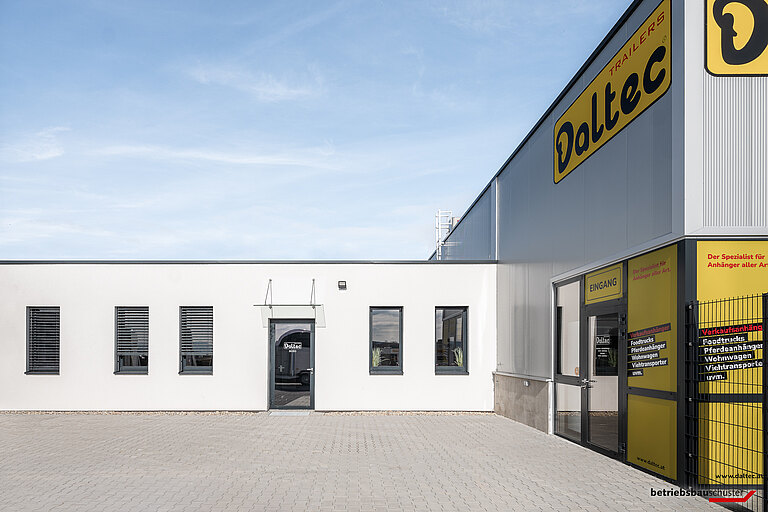 Daltec Eingang und Halle