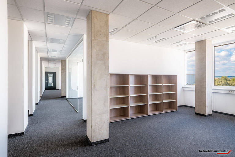 Lunatone Bürogebäude Innenansicht Büro