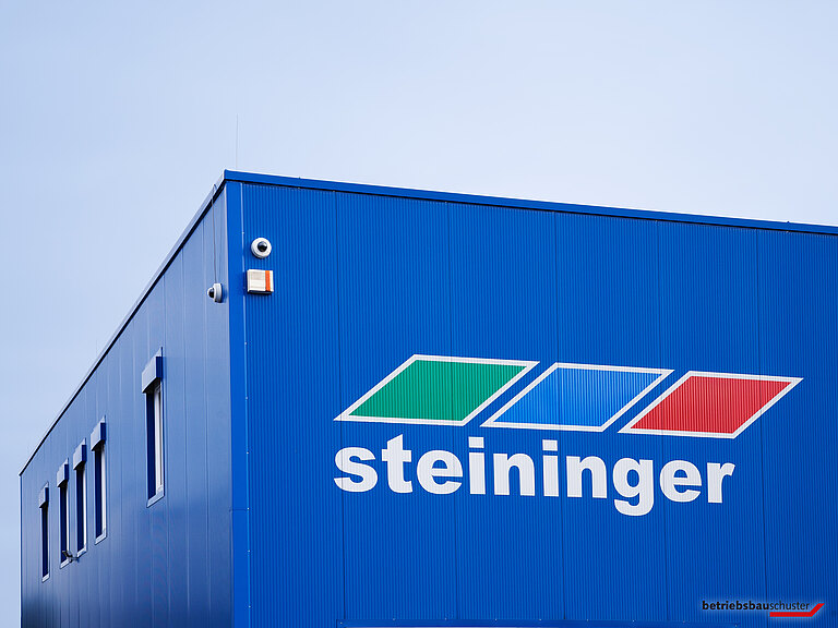 Steininger Außenansicht Logo