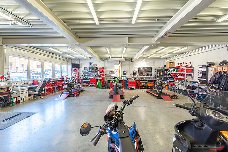 Motofactory Werkstatt 1